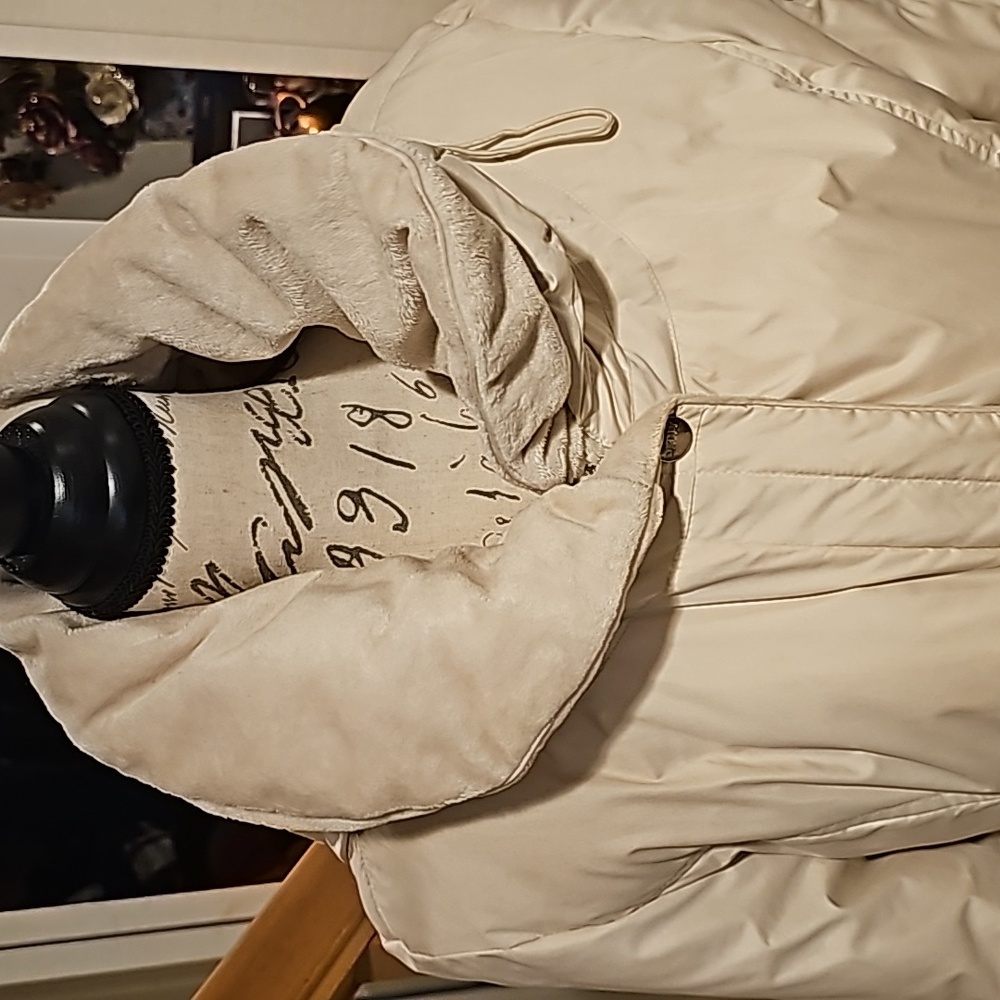 DKNY women's cream coat size large. - Picture 4 of 12
